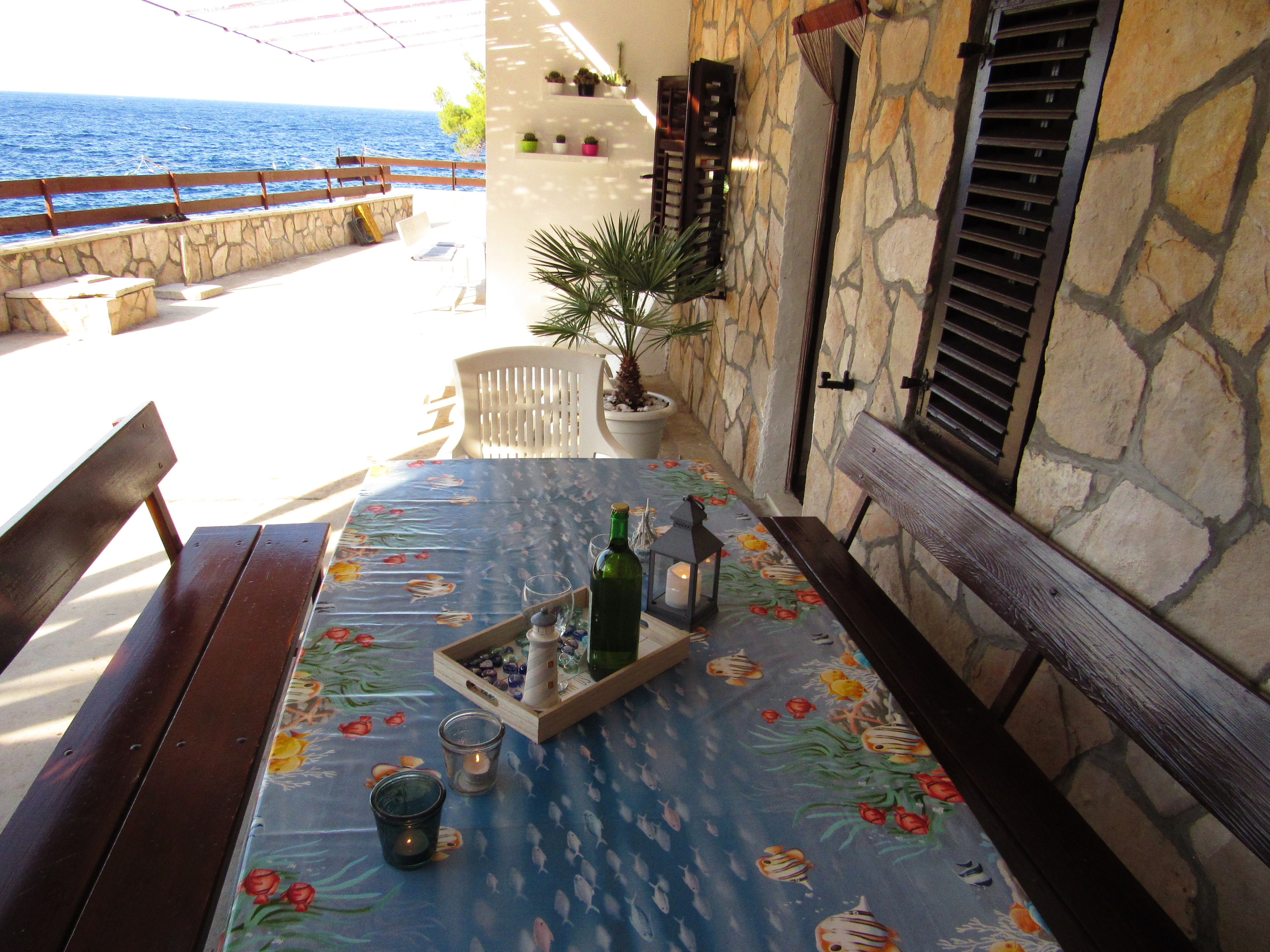 Three bedroom apartment near beach Cove Pobij, Hvar  A-a