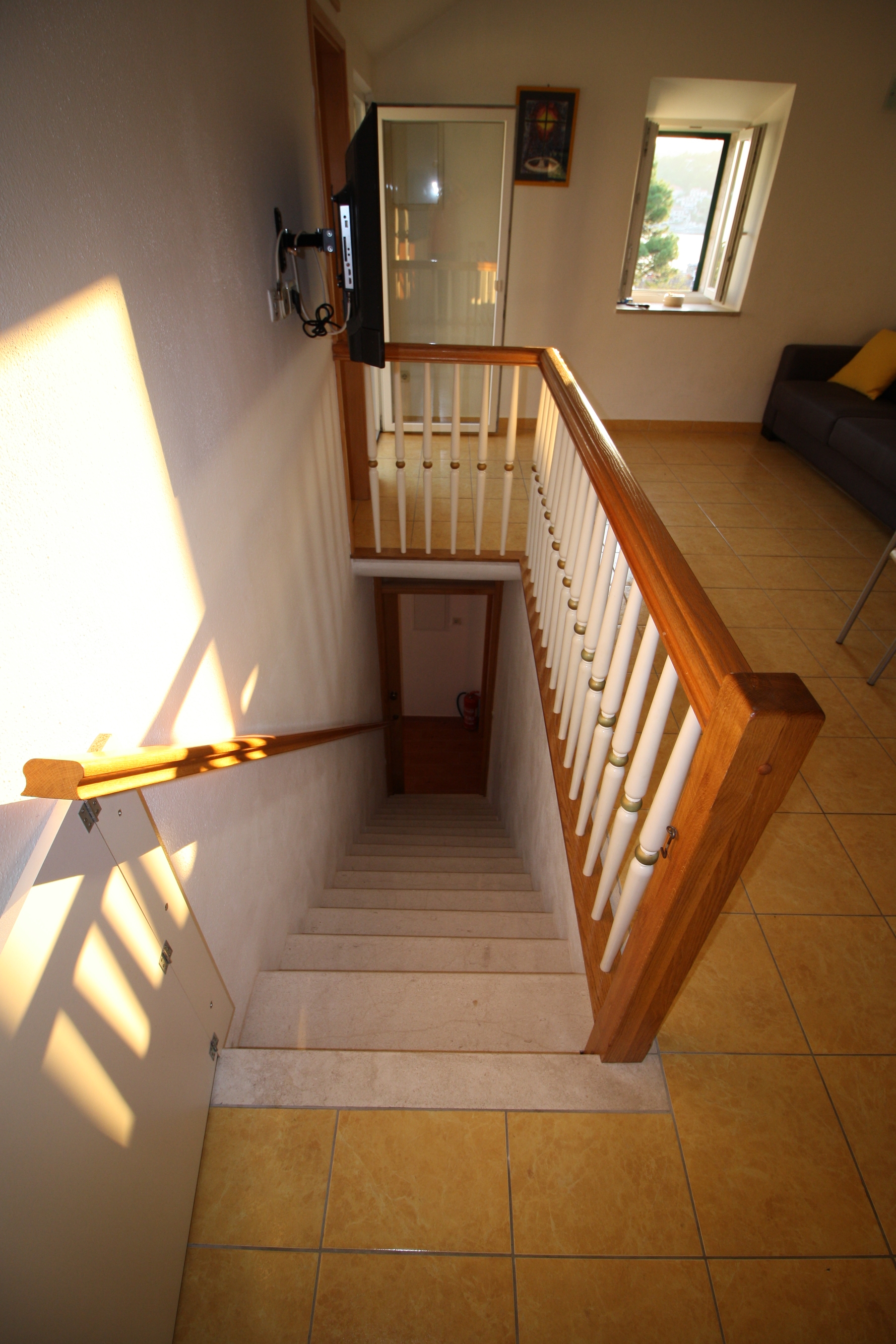 One bedroom apartment with terrace and sea view Sumartin, Brač  A-a