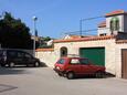 Parking lot Supetar, Brač, Parking lot 5648 - Apartments with pebble beach.