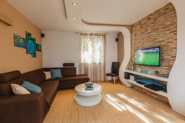 Living room Milna, Living room in the house, dostupna klima, dopusteni kucni ljubimci i WIFI.