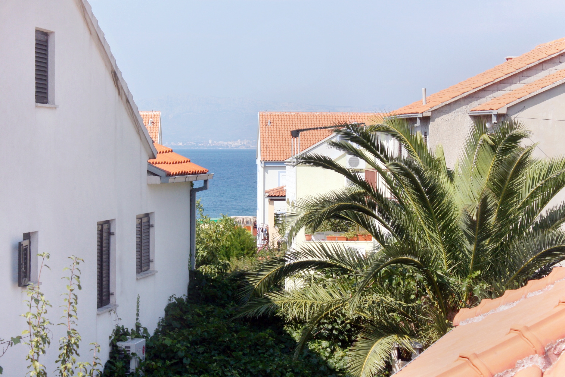 Three bedroom apartment with terrace Mirca, Brač  A-a