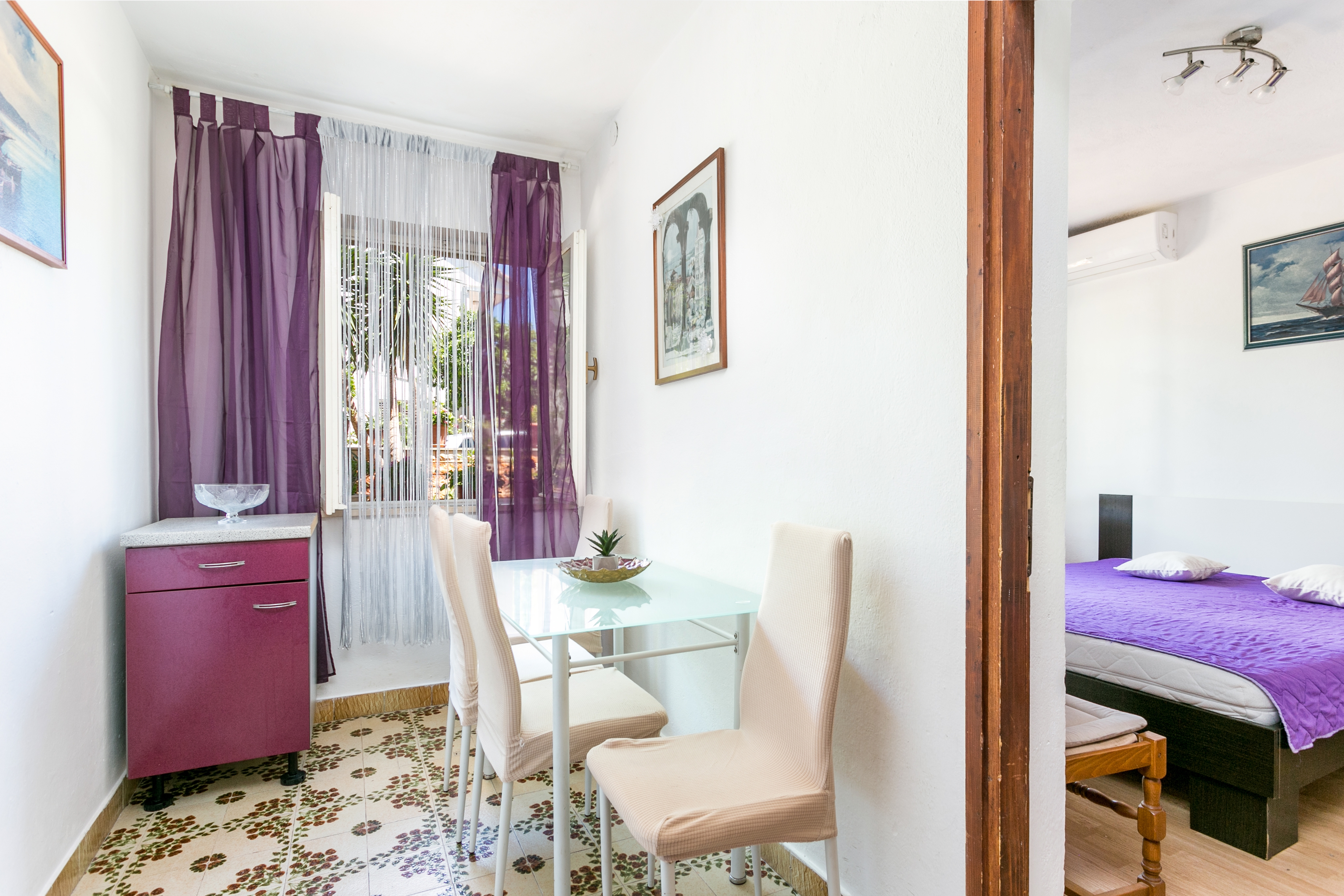One bedroom apartment with air-conditioning Supetar, Brač (A-5658-b)