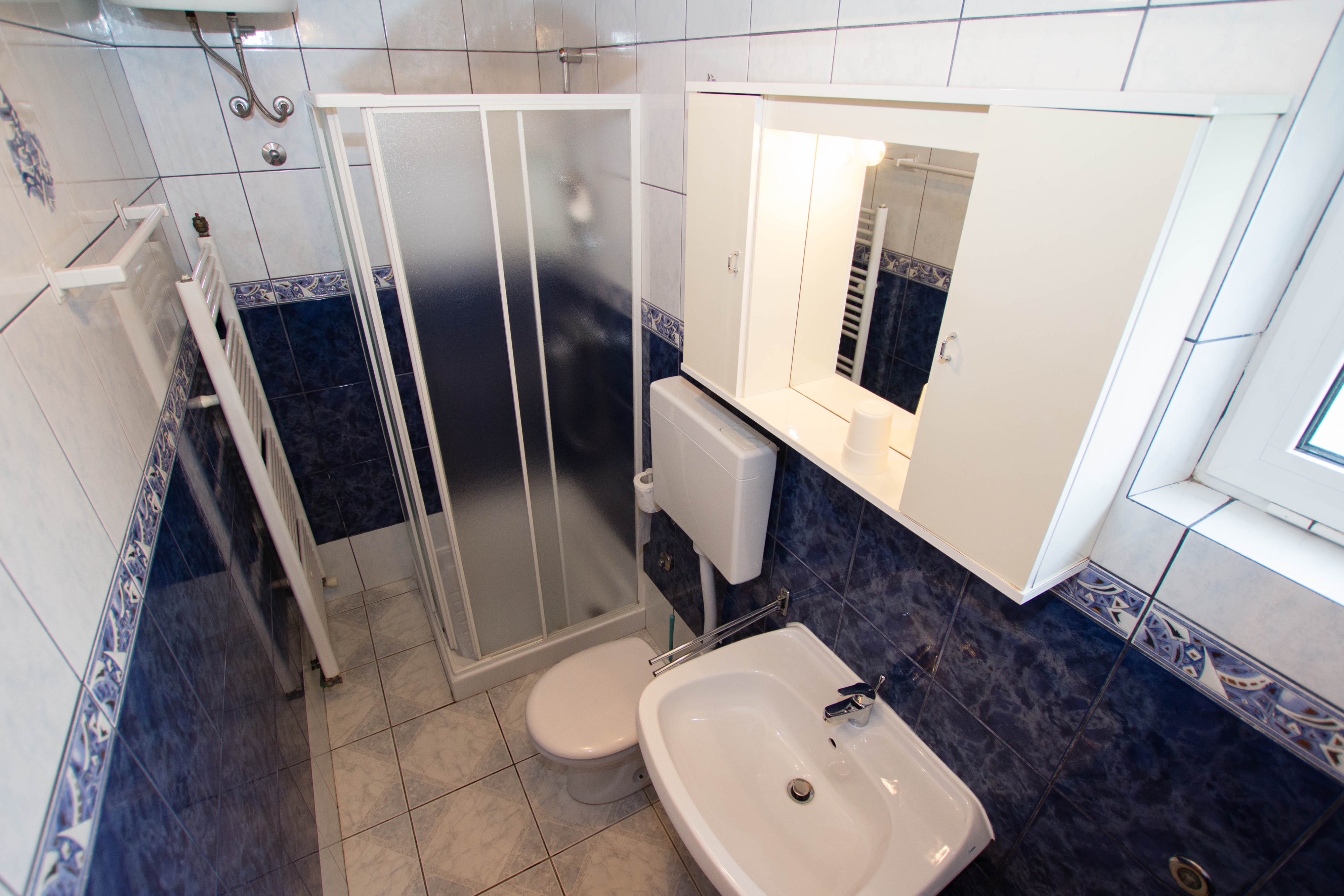 One bedroom apartment near beach Sućuraj, Hvar  A-b