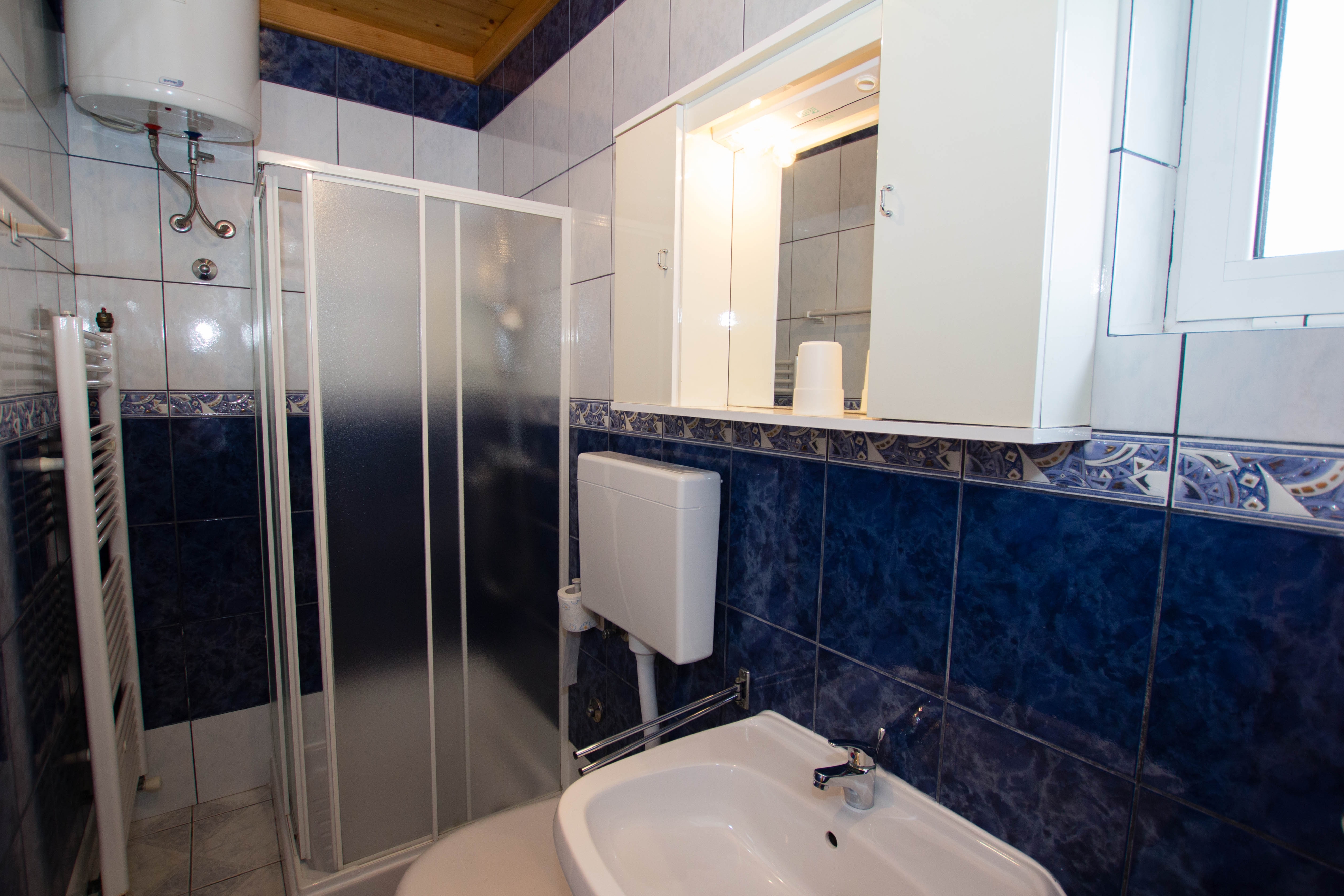 One bedroom apartment near beach Sućuraj, Hvar  A-b