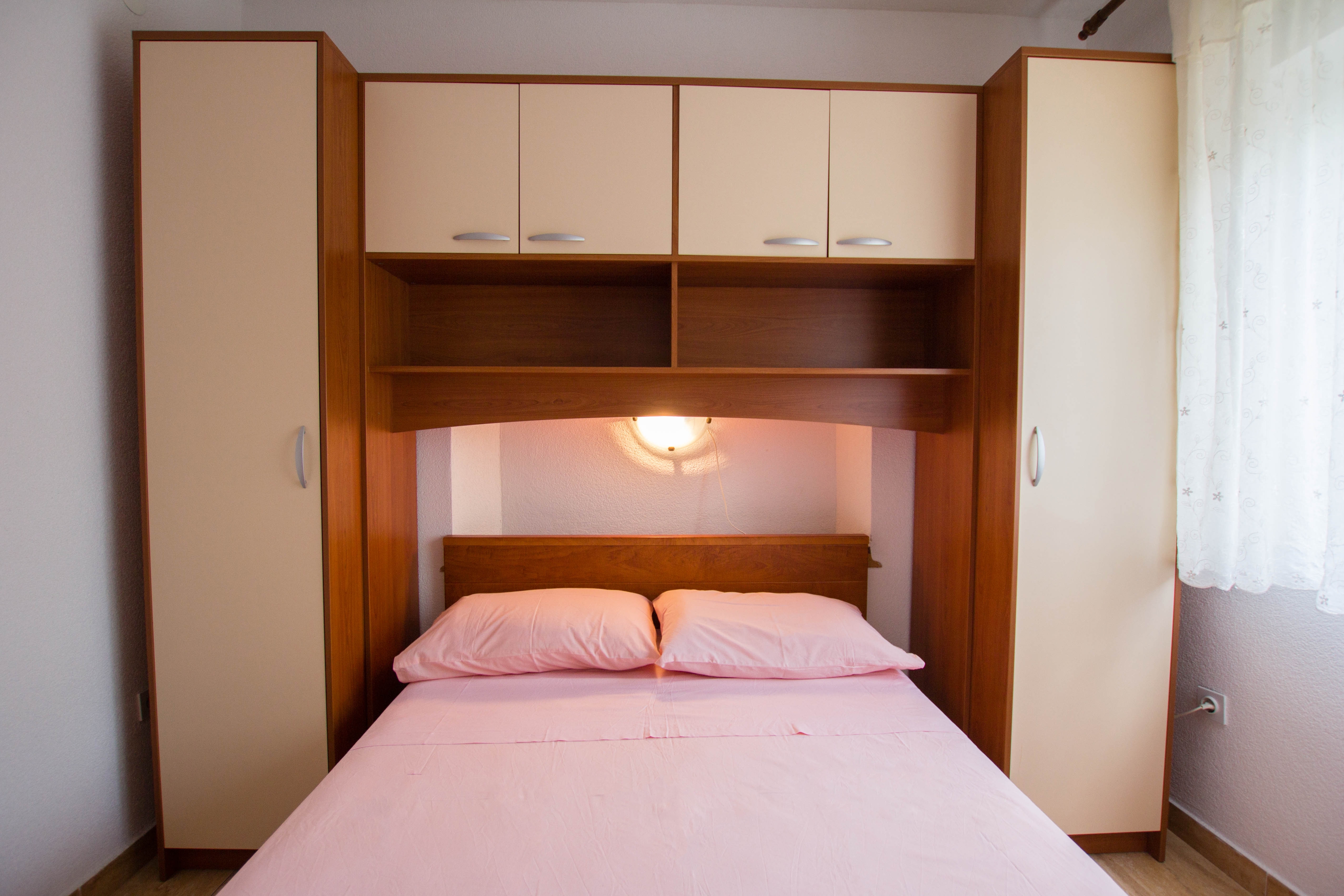 One bedroom apartment near beach Sućuraj, Hvar  A-c