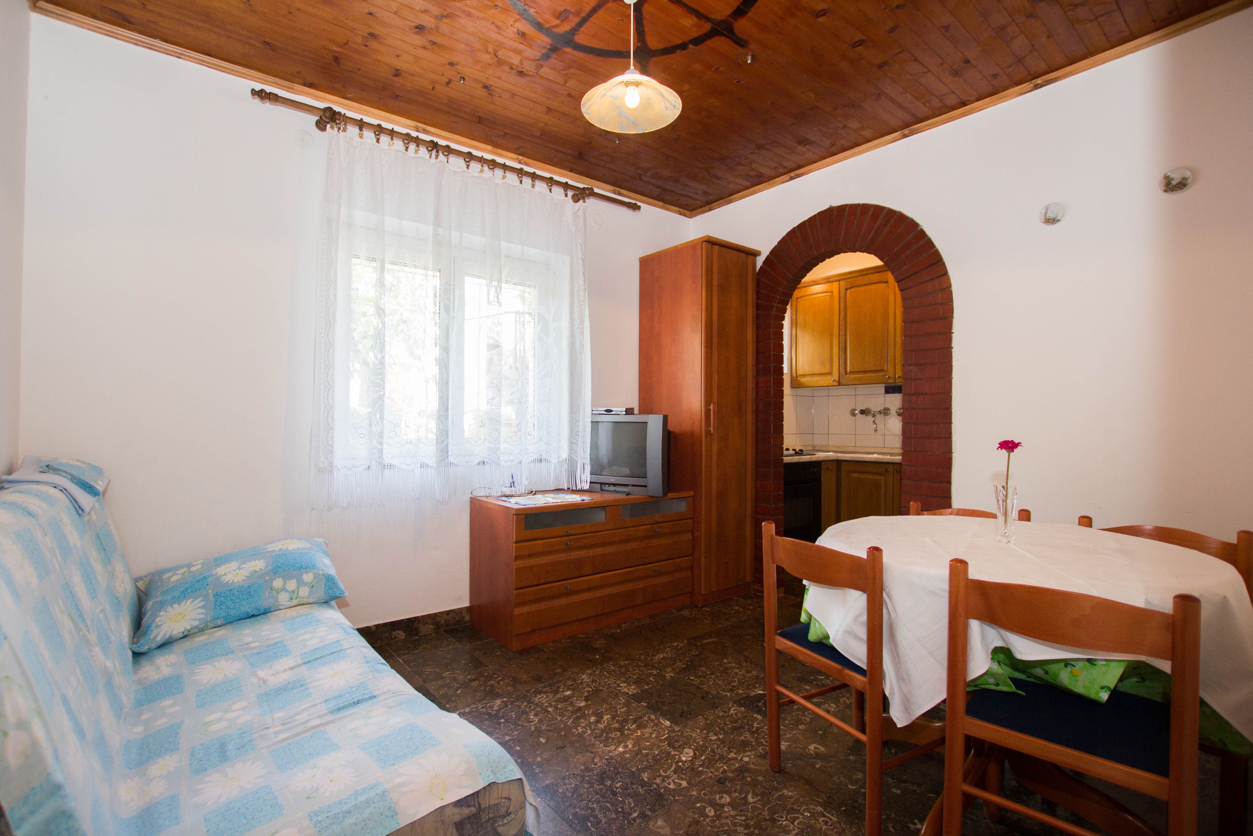 One bedroom apartment near beach Sućuraj, Hvar  A-c