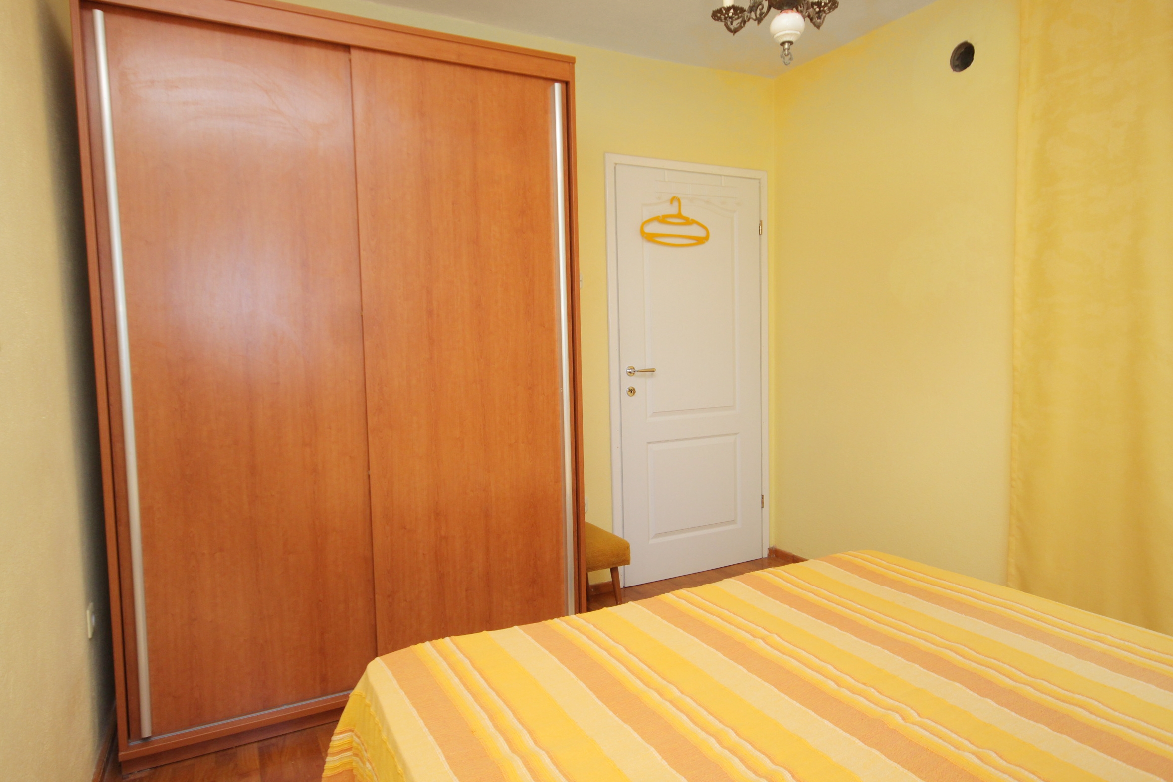 Four bedroom house with terrace and sea view Postira, Brač  K