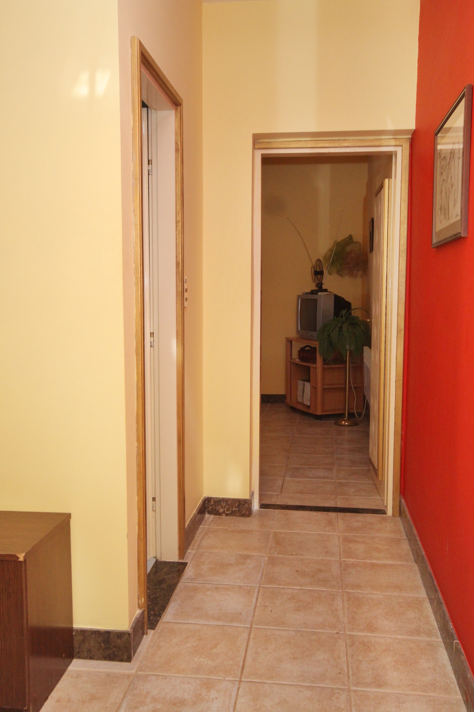 Four bedroom house with terrace and sea view Postira, Brač  K