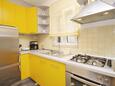 Postira, Kitchen 2 in the house, (pet friendly) and WiFi.