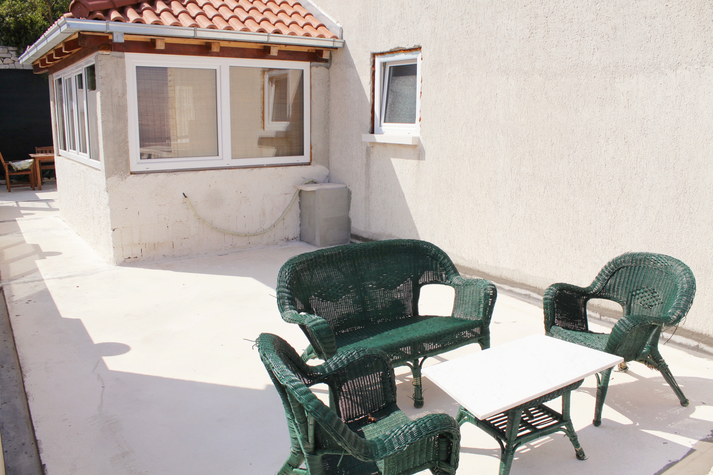 Four bedroom house with terrace and sea view Postira, Brač  K