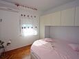 Supetar, Dormitorio 3 in the apartment, air condition available y WiFi.