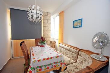 Supetar, Jadalnia w zakwaterowaniu typu apartment, WiFi.