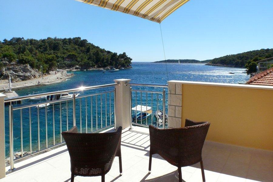 Two bedroom apartment with terrace and sea view Gršćica, Korčula (A-567-b) Two bedroom apartment with terrace and sea view Gršćica, Korčula (A-567-b)