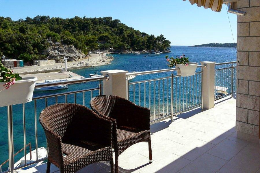 Two bedroom apartment with terrace and sea view Gršćica, Korčula (A-567-c)