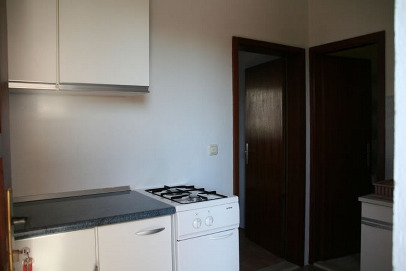 Two bedroom apartment with terrace Supetar, Brač (A-5670-d)