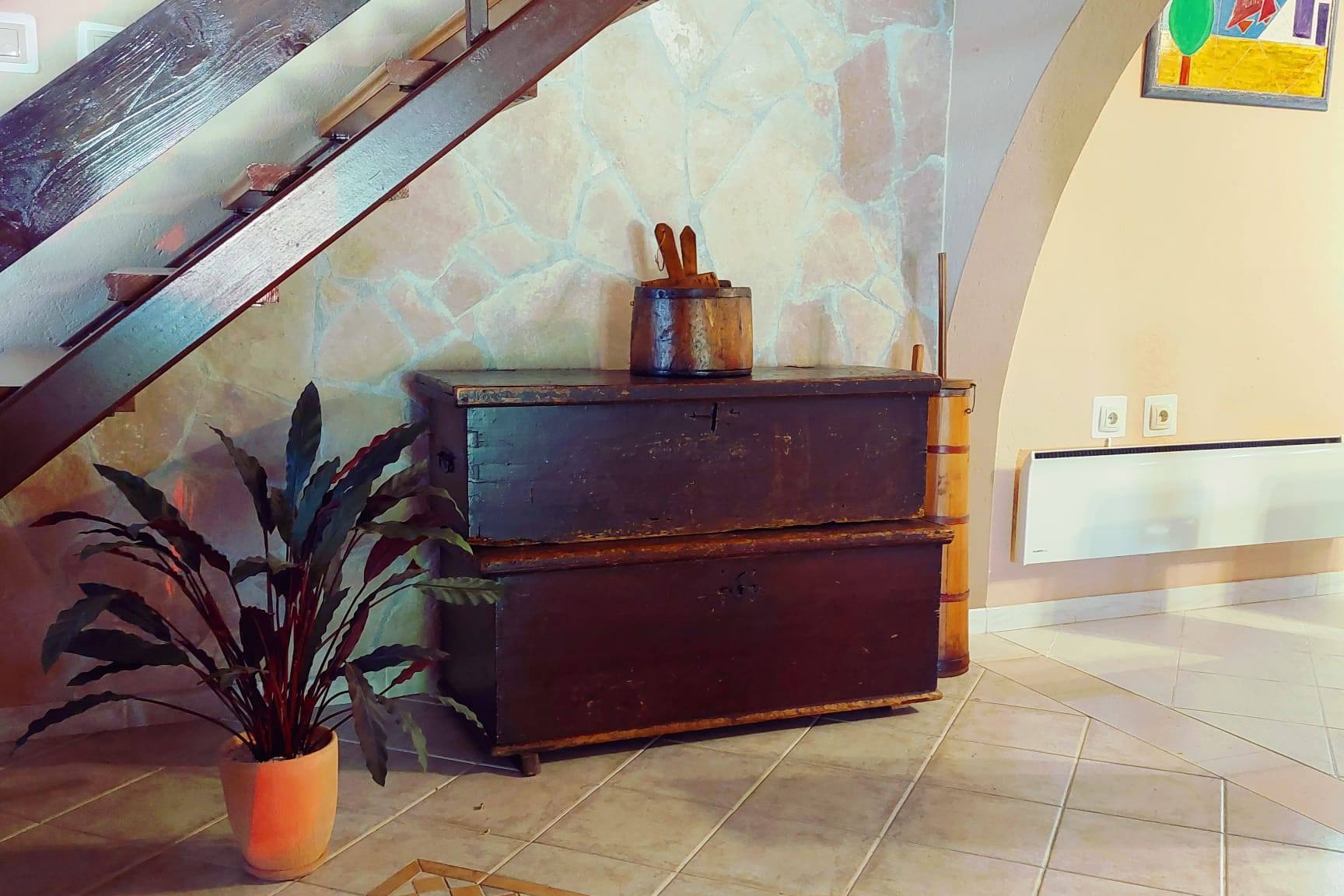 Three bedroom house with terrace and sea view Škrip, Brač  K