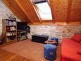 Living room Sućuraj, Living room in the apartment, air condition available and WiFi.