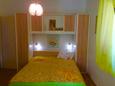 Спальня Jelsa, Спальня в размещении типа studio-apartment, Домашние животные допускаются и WiFi.