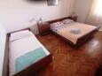 Jelsa, Dormitorio 2 in the apartment, (pet friendly) y WiFi.