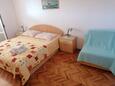 Jelsa, Bedroom 1 in the apartment, (pet friendly) and WiFi.