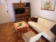 Living room Jelsa, Living room in the apartment, (pet friendly) and WiFi.
