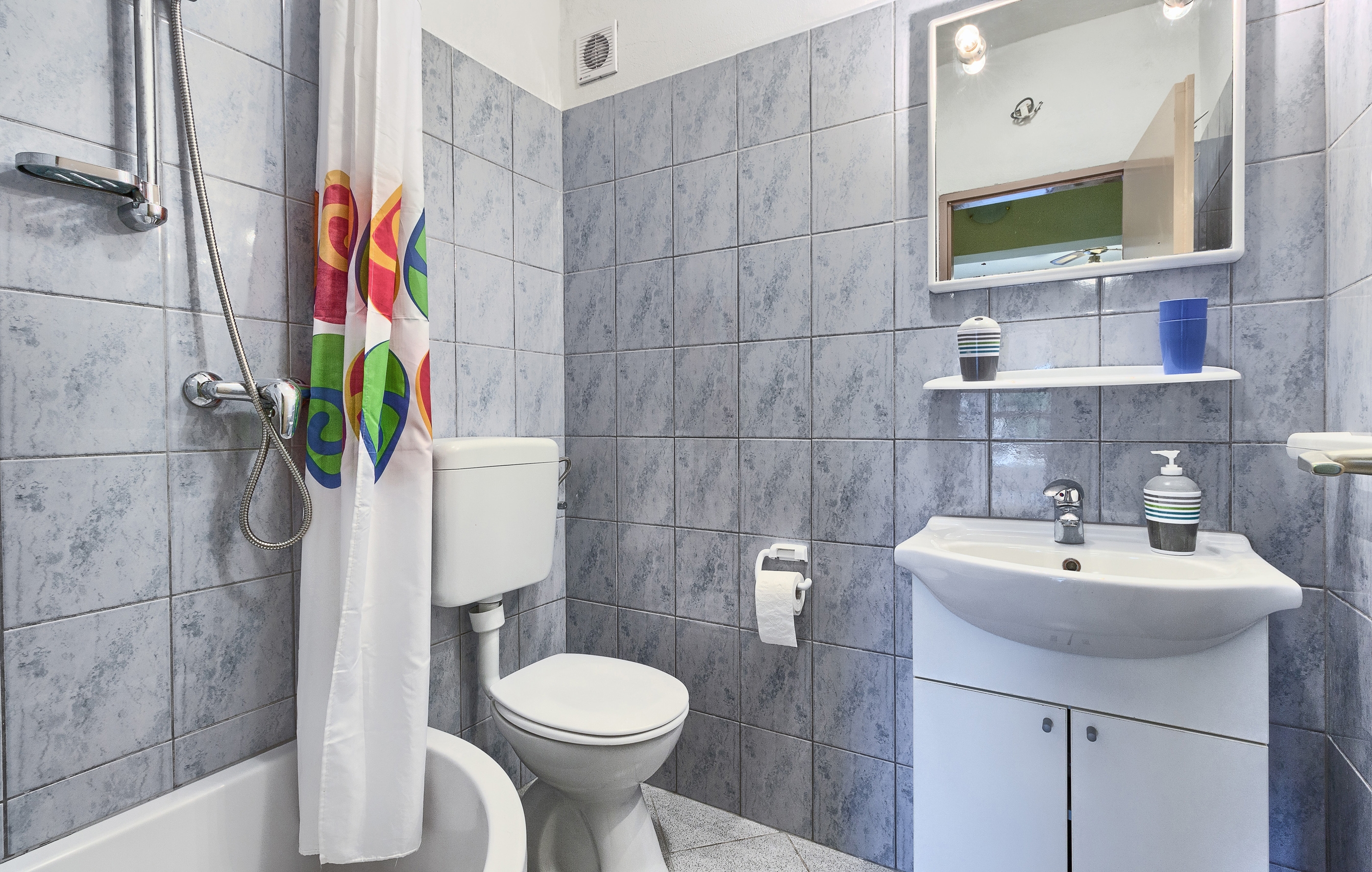 Two bedroom apartment near beach Basina, Hvar  A-a