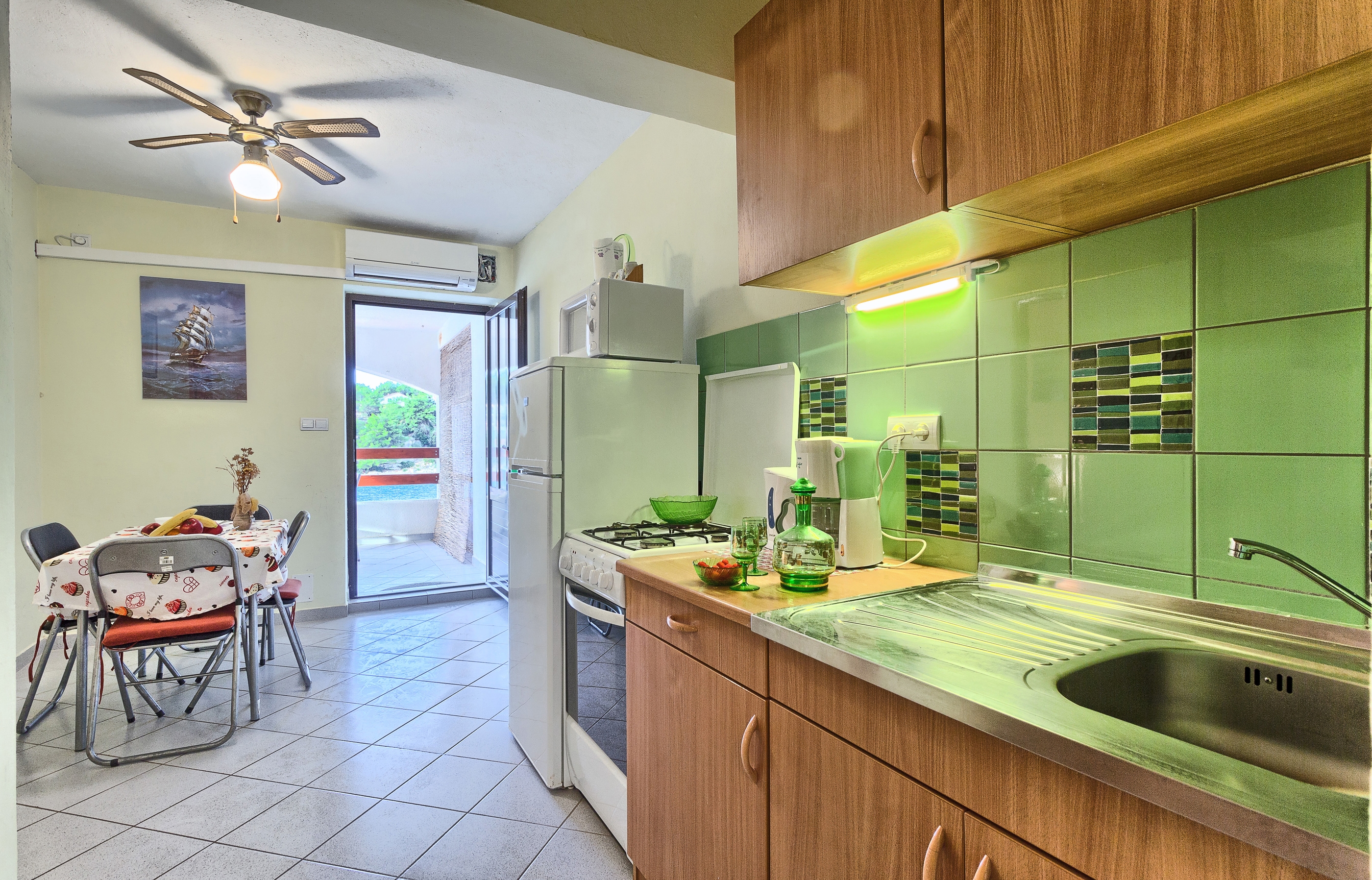 Top Hvar Basina Top Hvar Basina