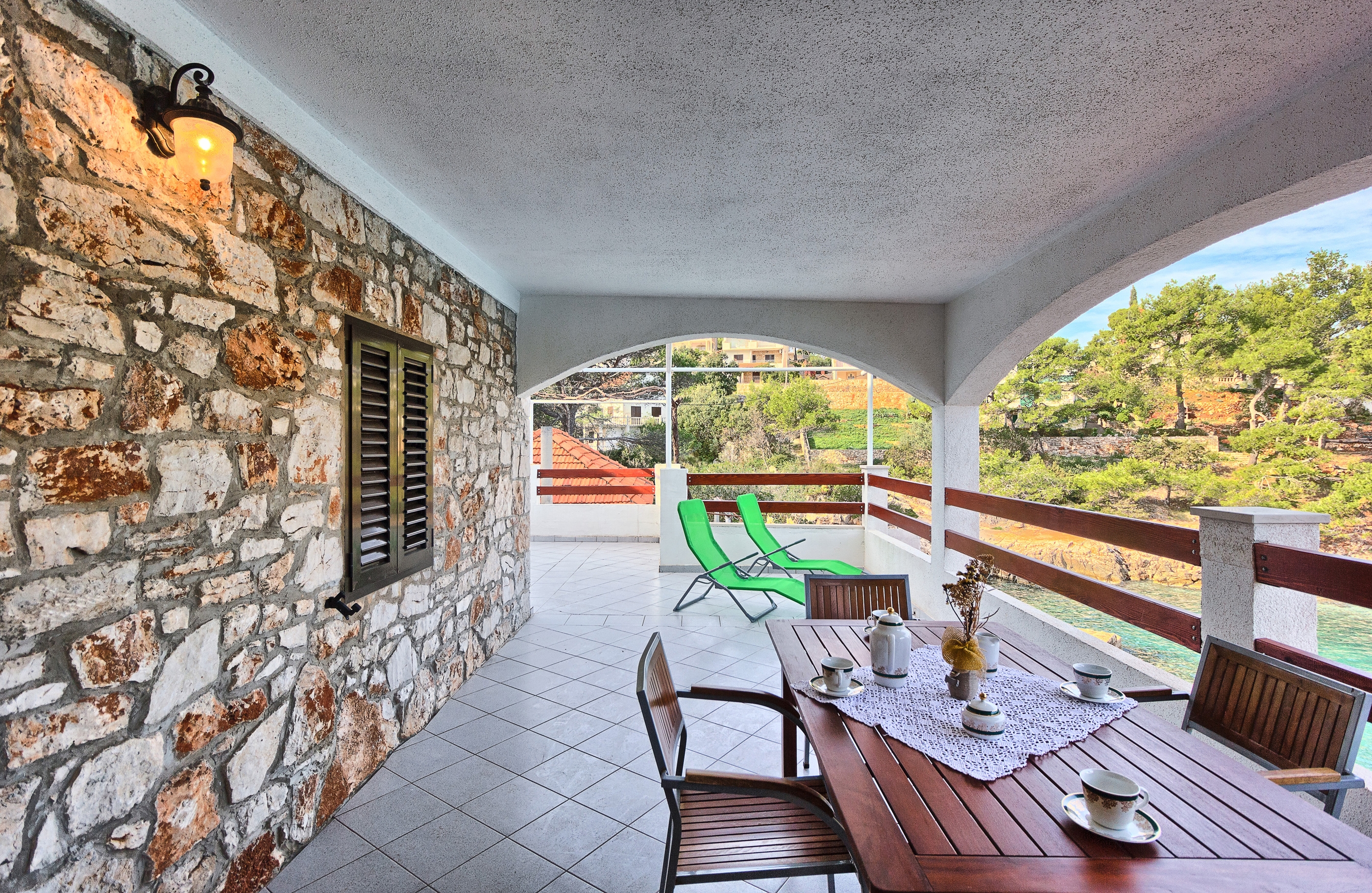 Two bedroom apartment near beach Basina, Hvar  A-a