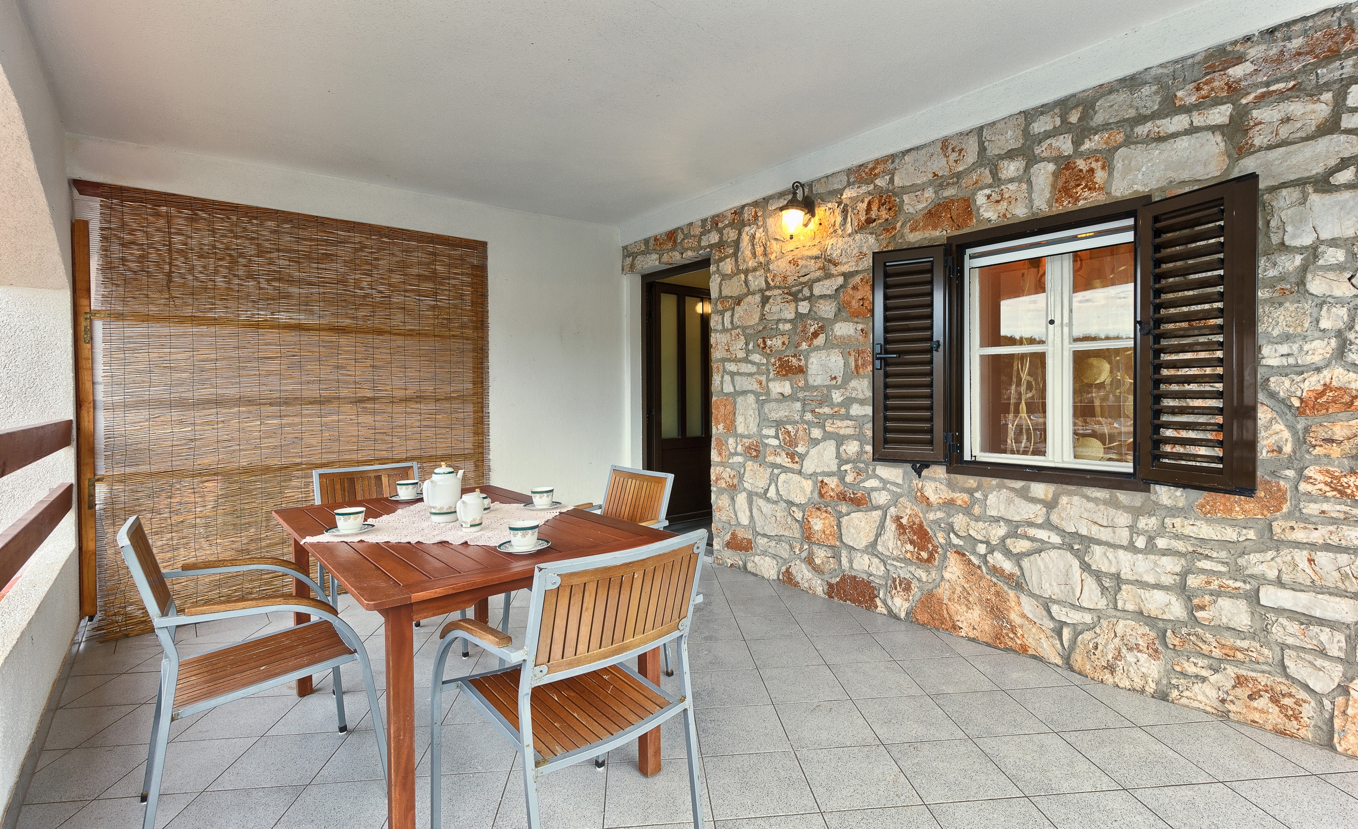 Two bedroom apartment near beach Basina, Hvar  A-a