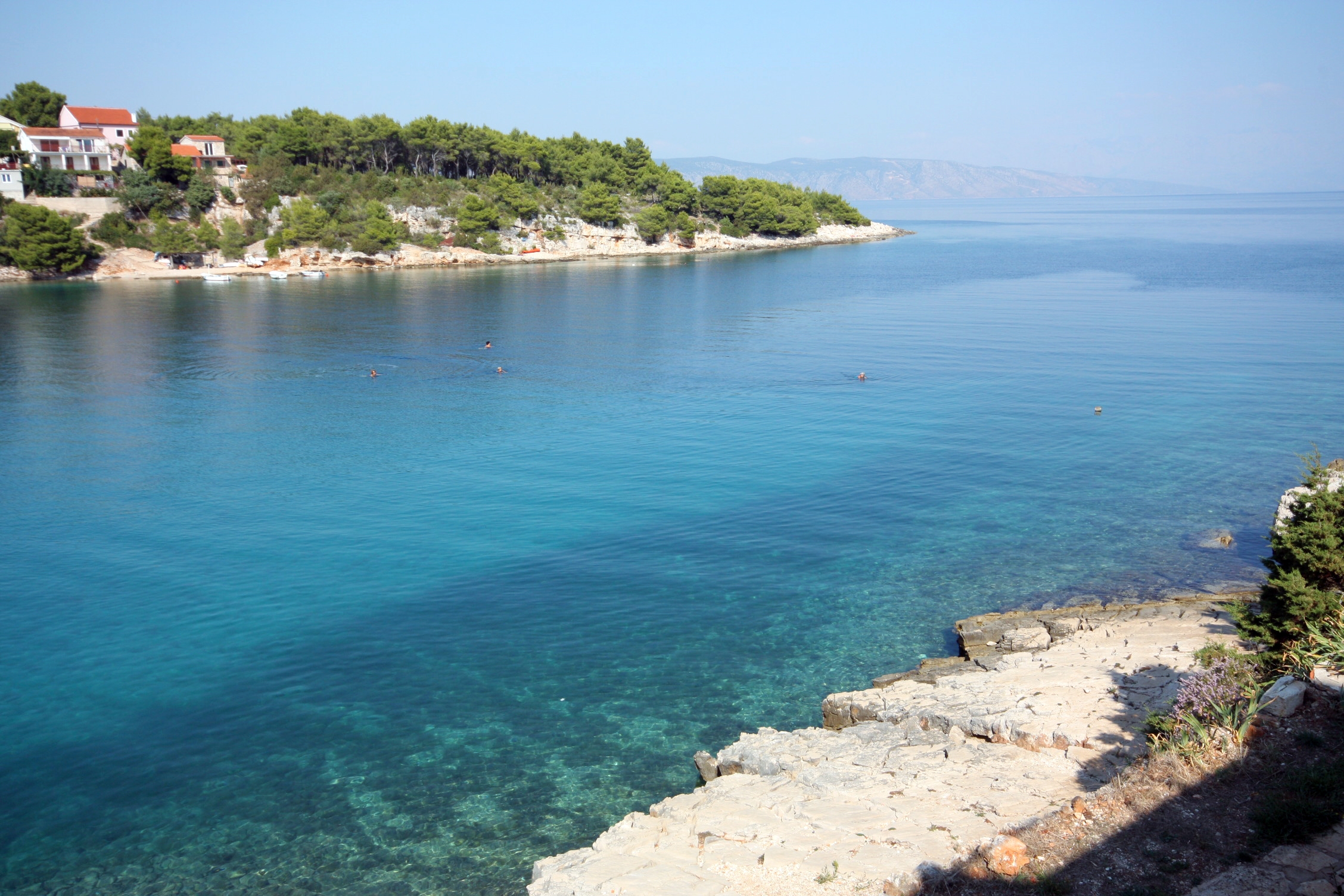 Two bedroom apartment near beach Basina, Hvar  A-a