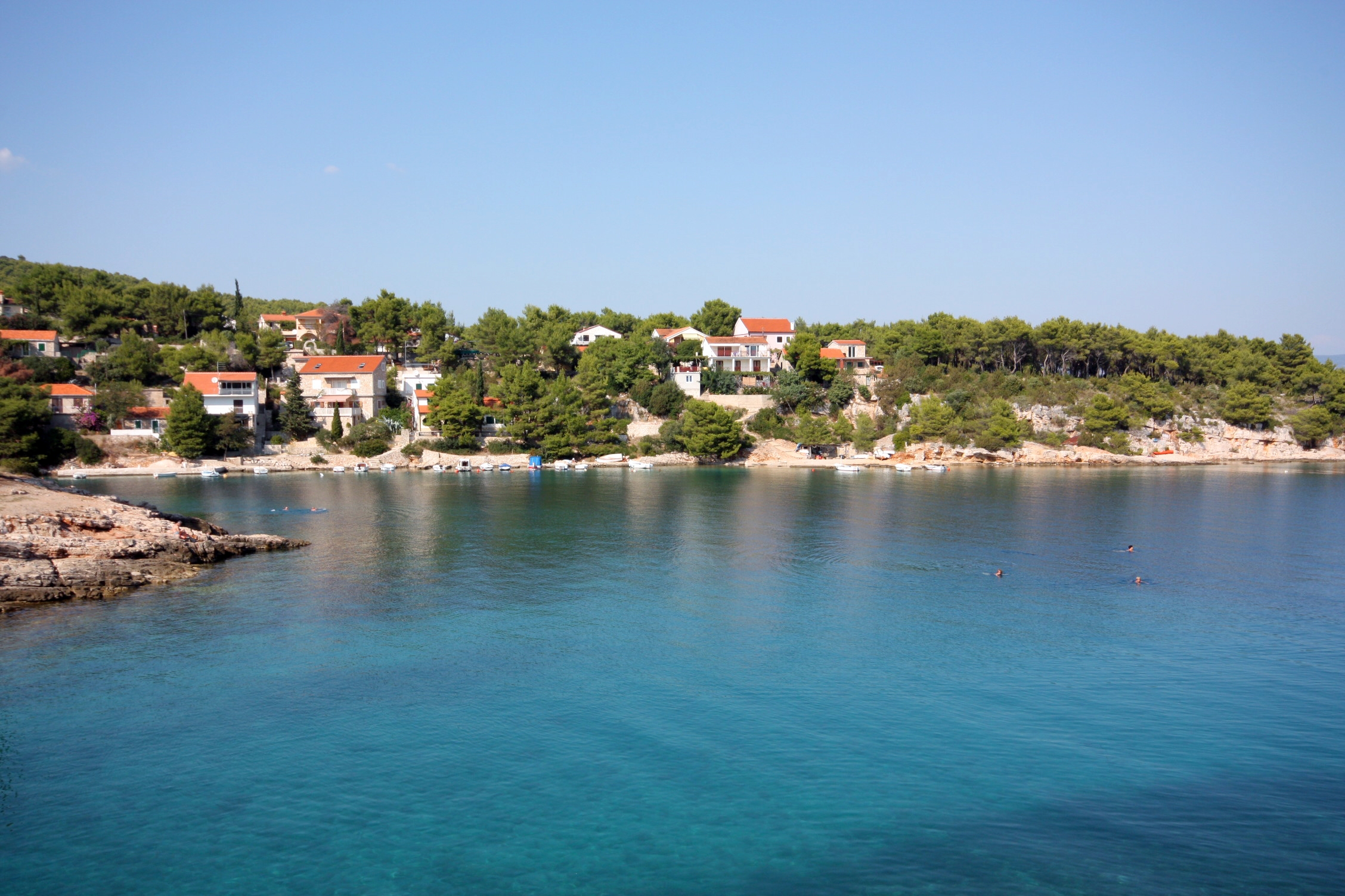 Two bedroom apartment near beach Basina, Hvar  A-a