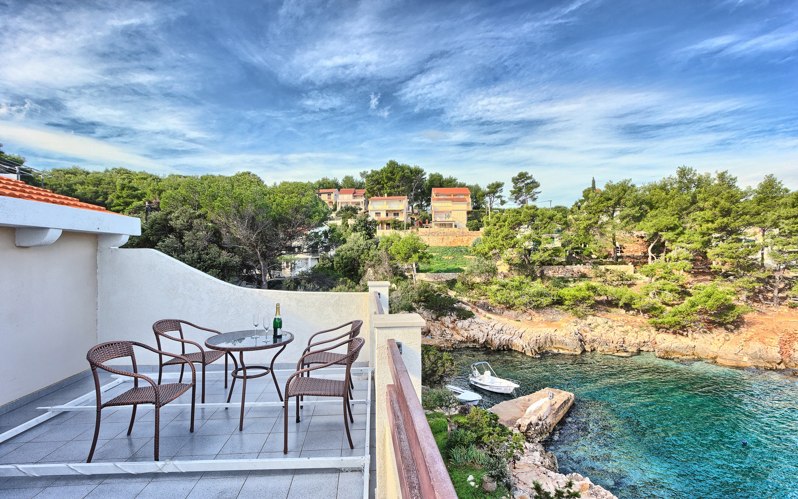 Two bedroom apartment near beach Basina, Hvar  A-b