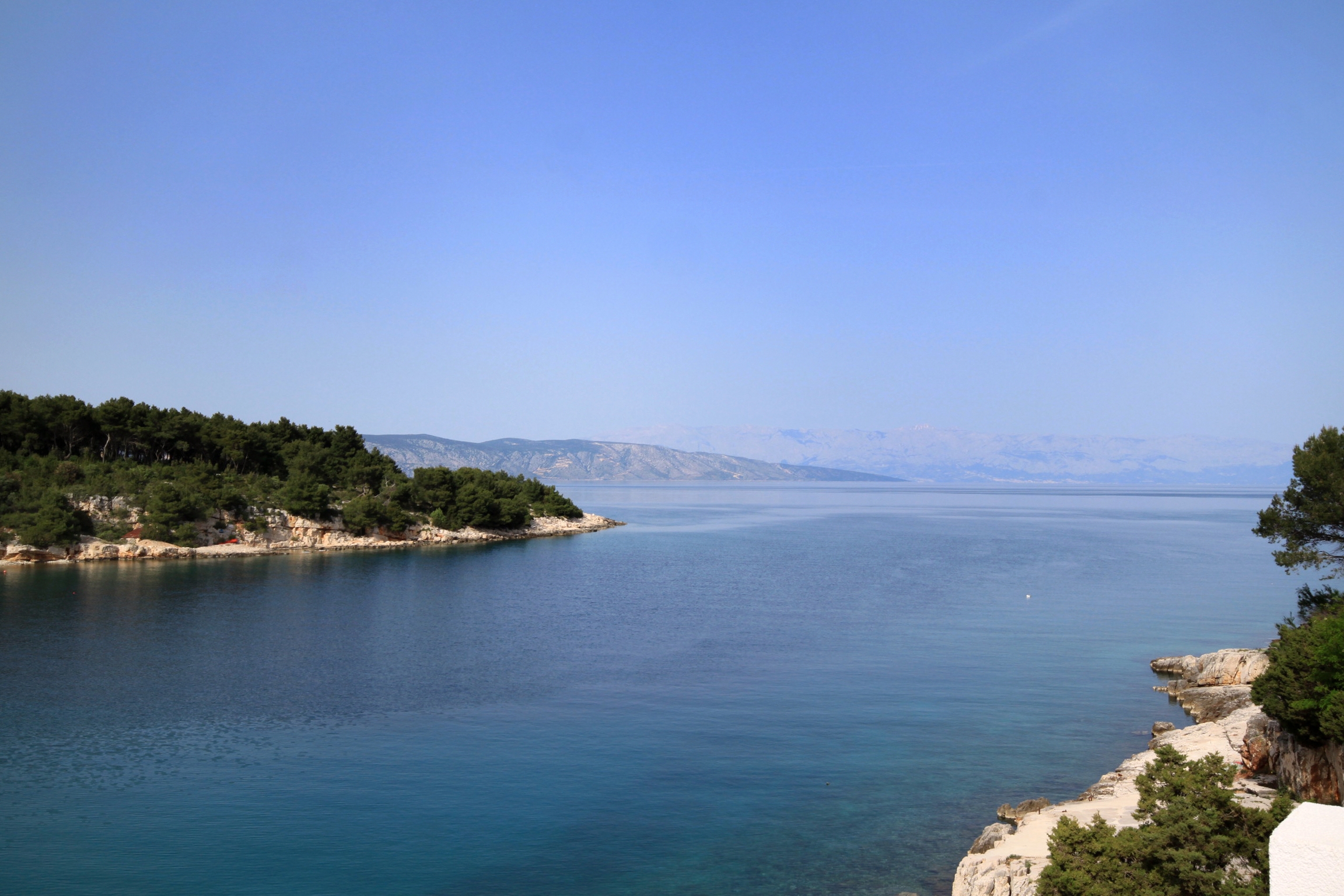 Two bedroom apartment near beach Basina, Hvar  A-b