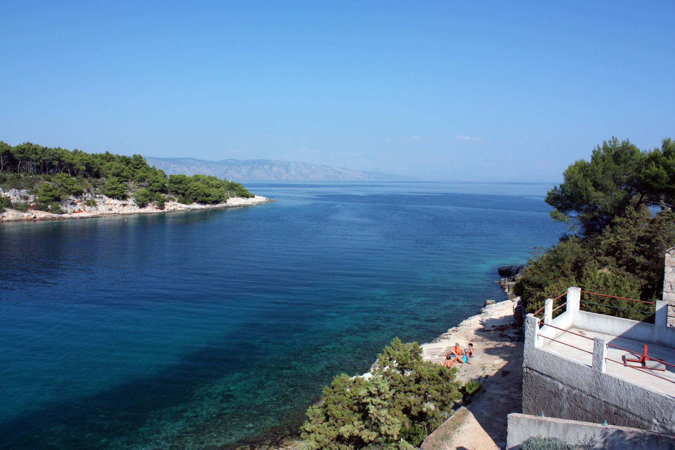 Two bedroom apartment near beach Basina, Hvar  A-c