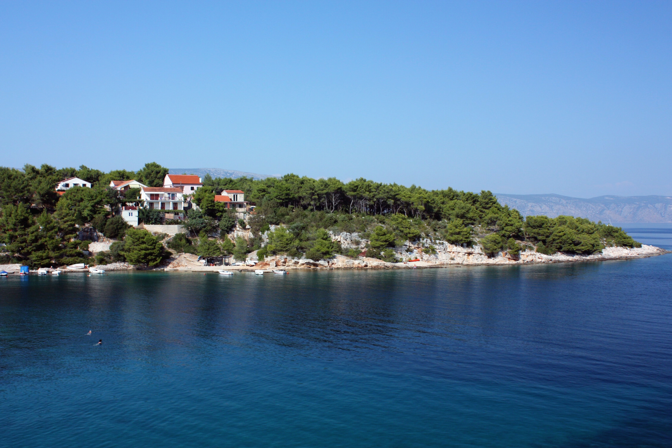 Two bedroom apartment near beach Basina, Hvar  A-c