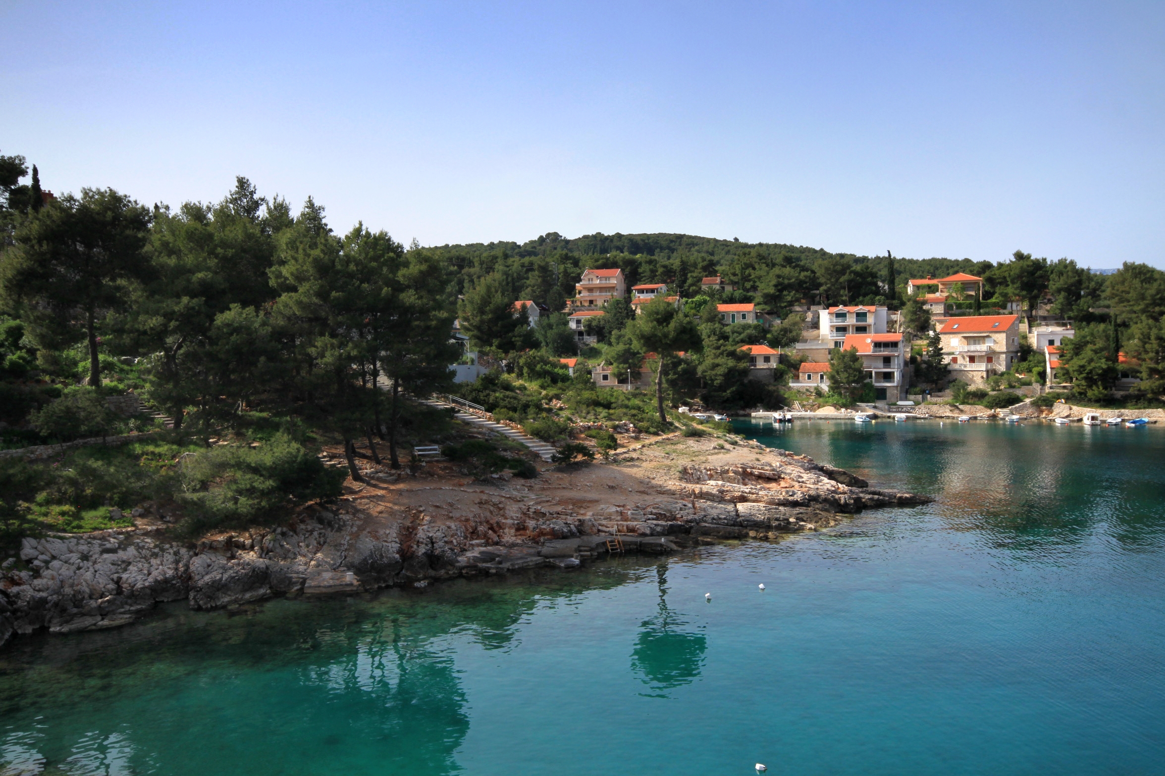 Two bedroom apartment near beach Basina, Hvar  A-c