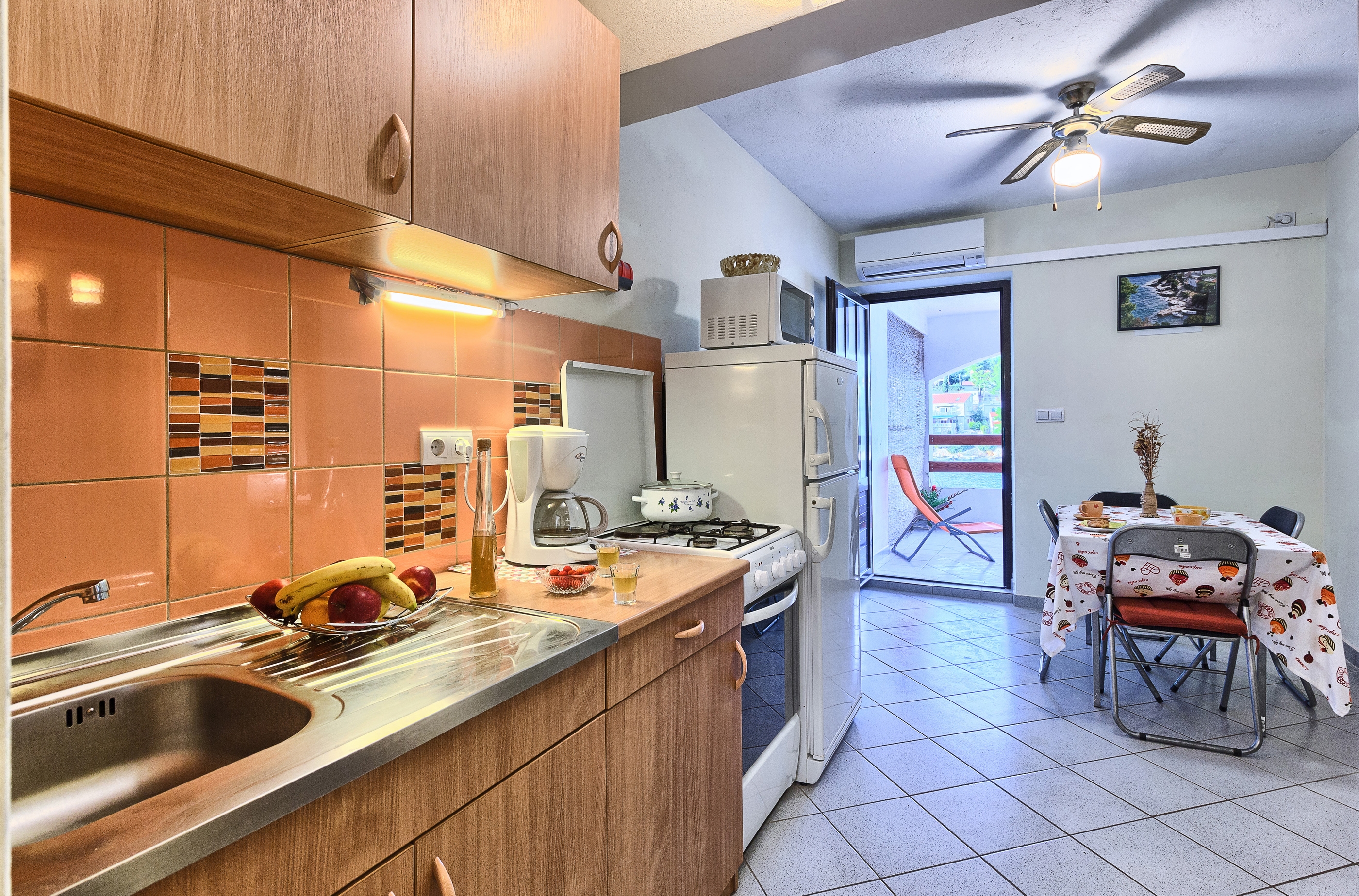 Top Hvar Basina Top Hvar Basina