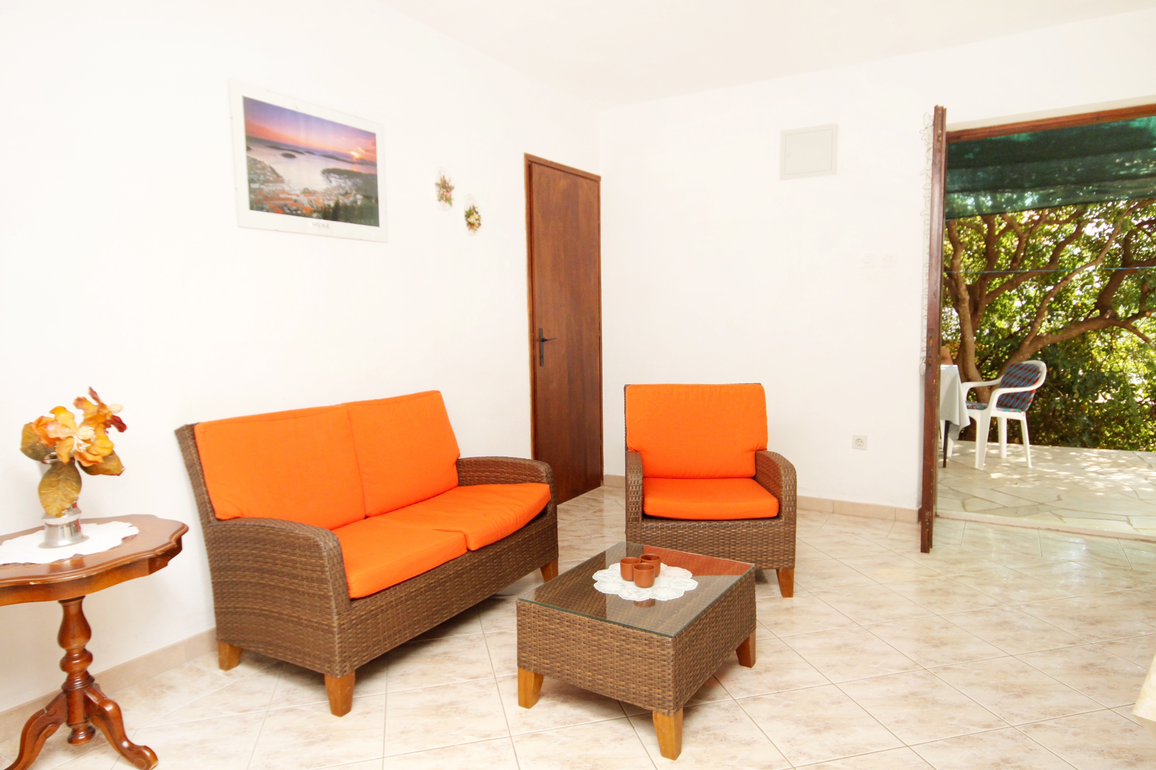 Three bedroom apartment near beach Basina, Hvar (A-5700-a) Three bedroom apartment near beach Basina, Hvar (A-5700-a)