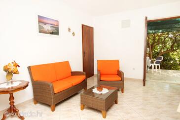 Basina, Living room in the apartment, (pet friendly) and WiFi.