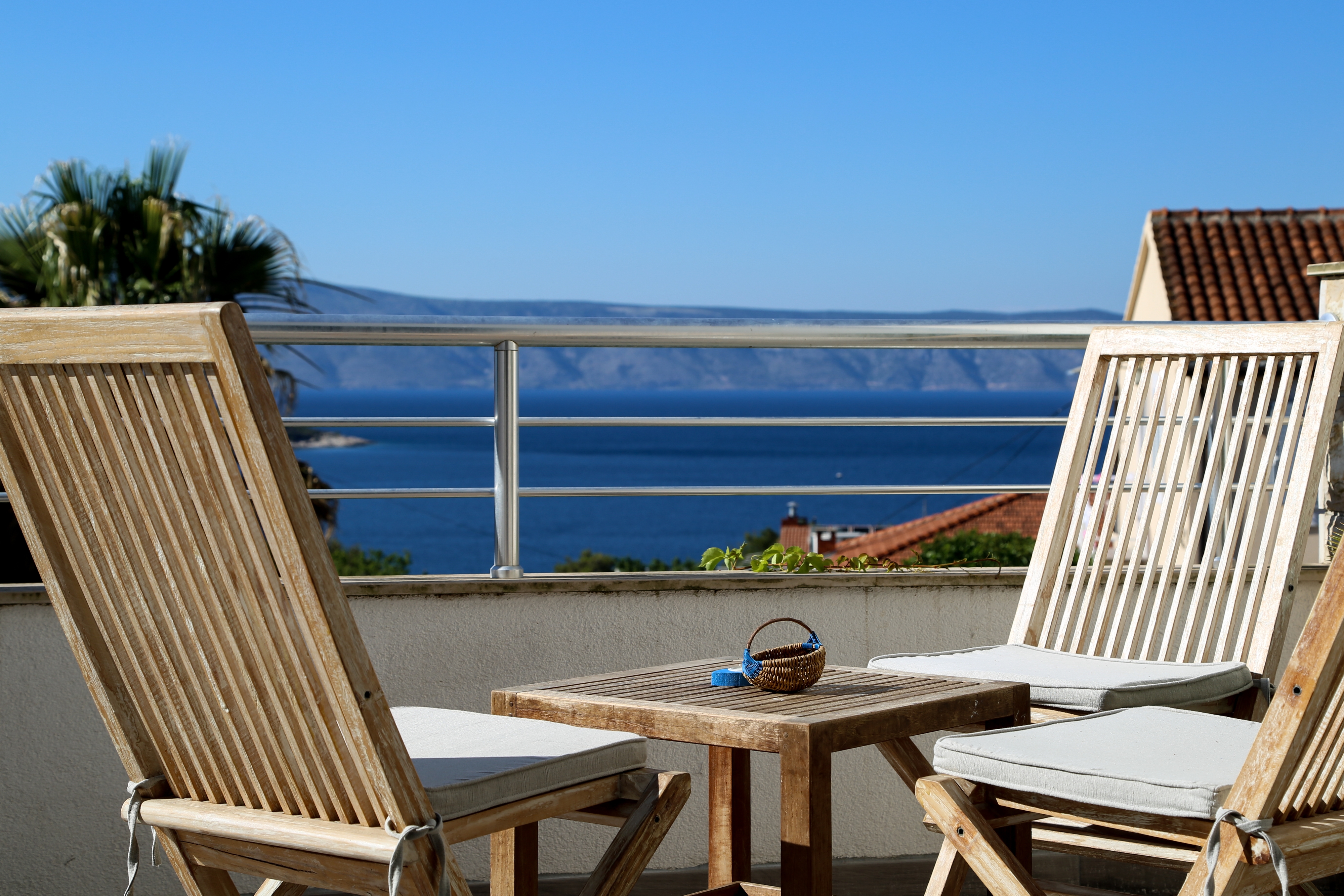 Three bedroom apartment with terrace and sea view Jelsa, Hvar (A-5703-b) Three bedroom apartment with terrace and sea view Jelsa, Hvar (A-5703-b)