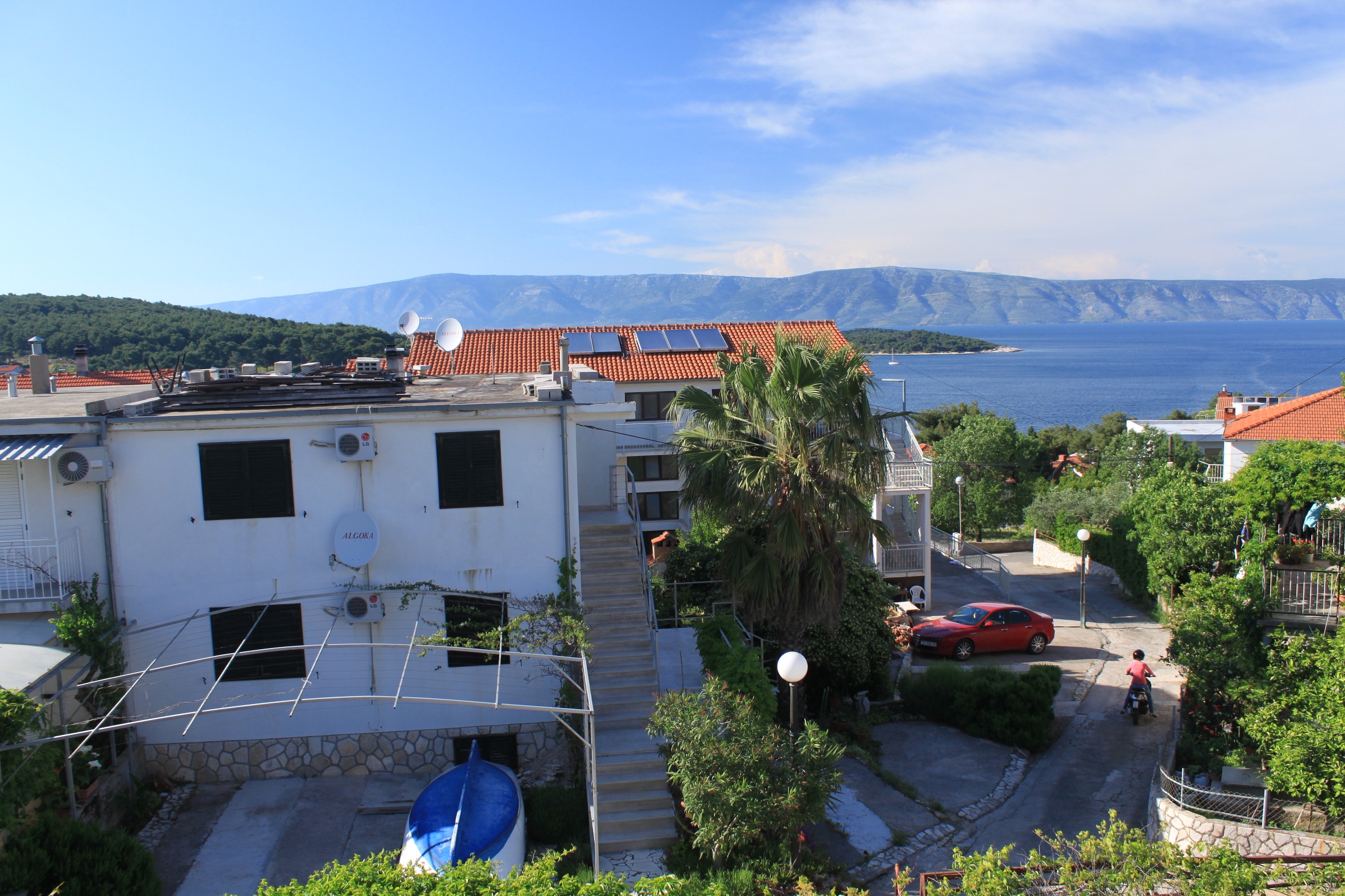Three bedroom apartment with terrace and sea view Jelsa, Hvar  A-b