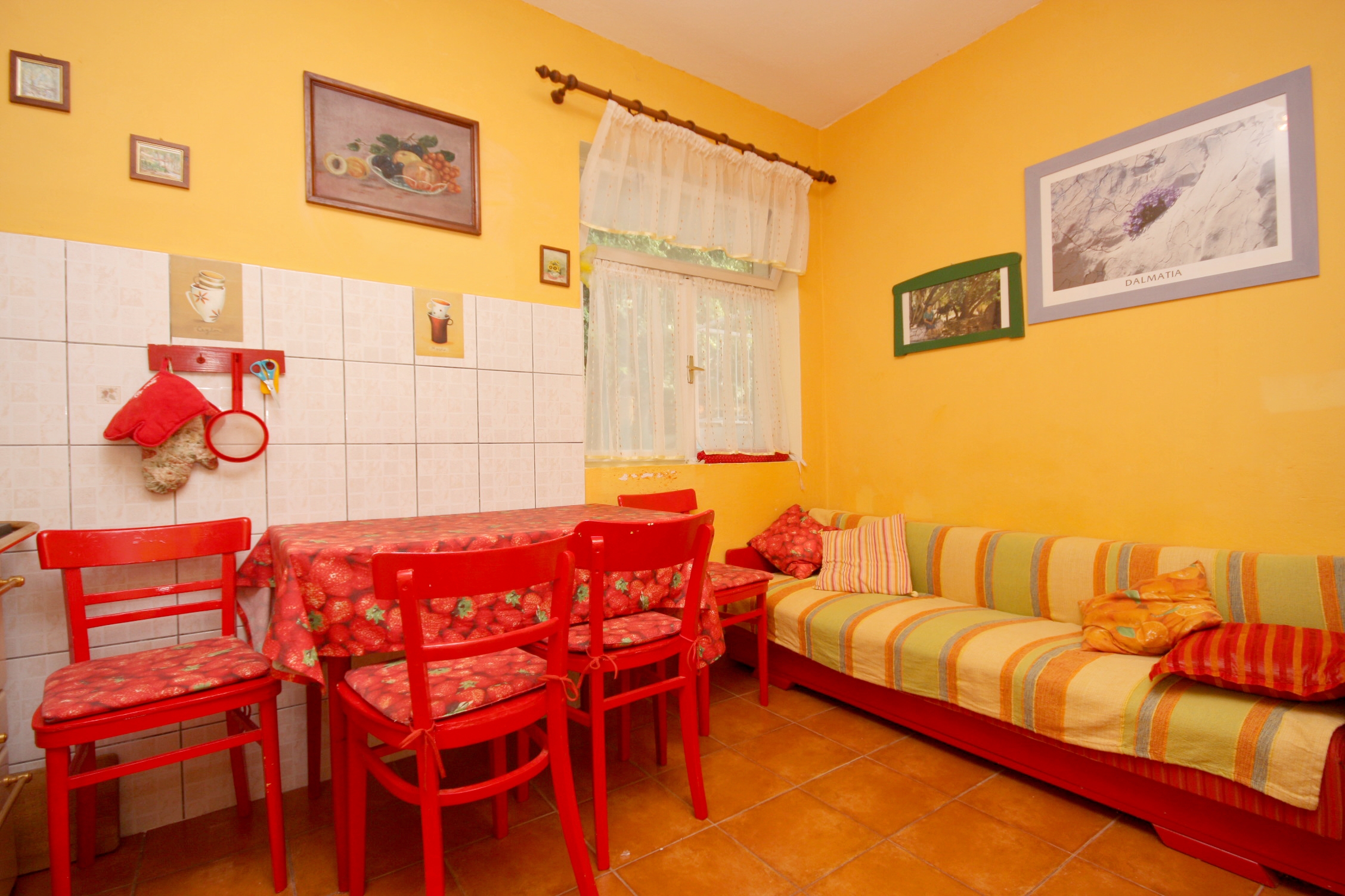 Two bedroom apartment near beach Ivan Dolac, Hvar (A-5709-a)