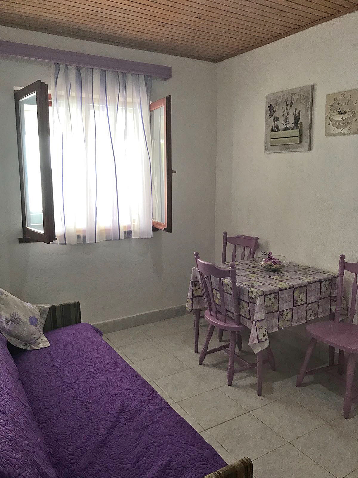 Two bedroom apartment near beach Cove Pobij, Hvar (A-5712-a) Two bedroom apartment near beach Cove Pobij, Hvar (A-5712-a)