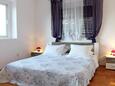 Ložnice 1 Korčula, Ložnice 1 v ubytování typu apartment, domácí mazlíčci povoleni a WiFi.