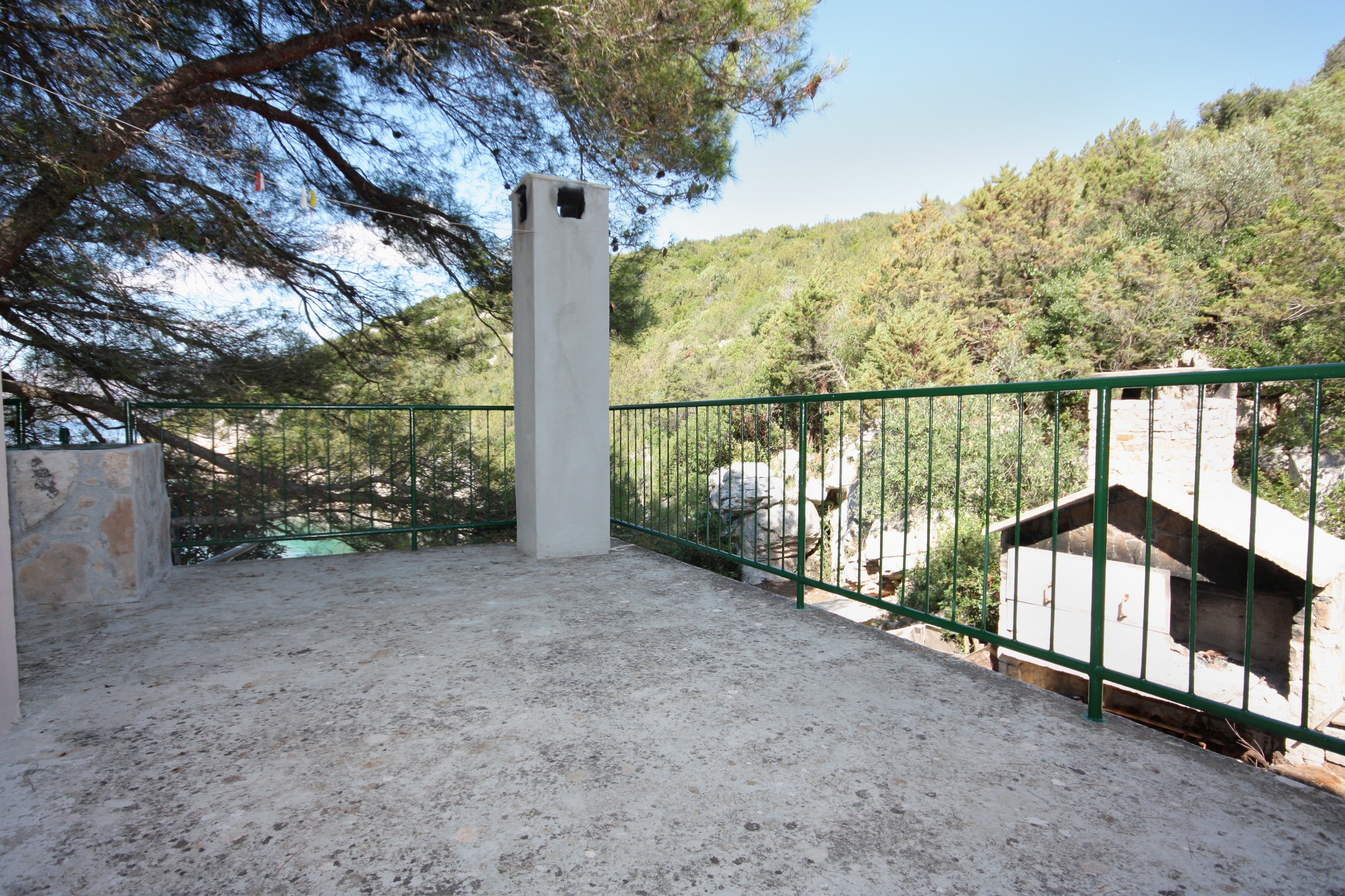 Three bedroom apartment near beach Cove Tatinja, Hvar  A-c