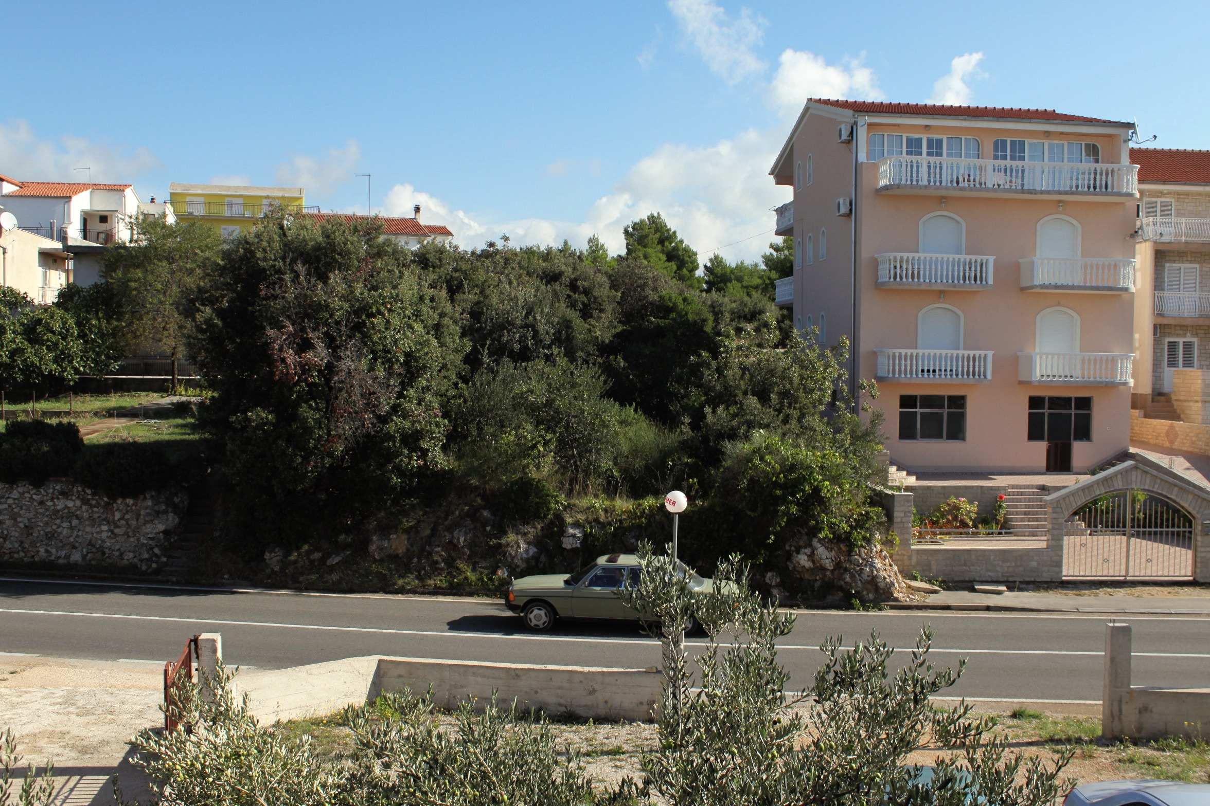 Comfortable and spacious apartment with terrace and sea view Brodarica, Šibenik  A-a