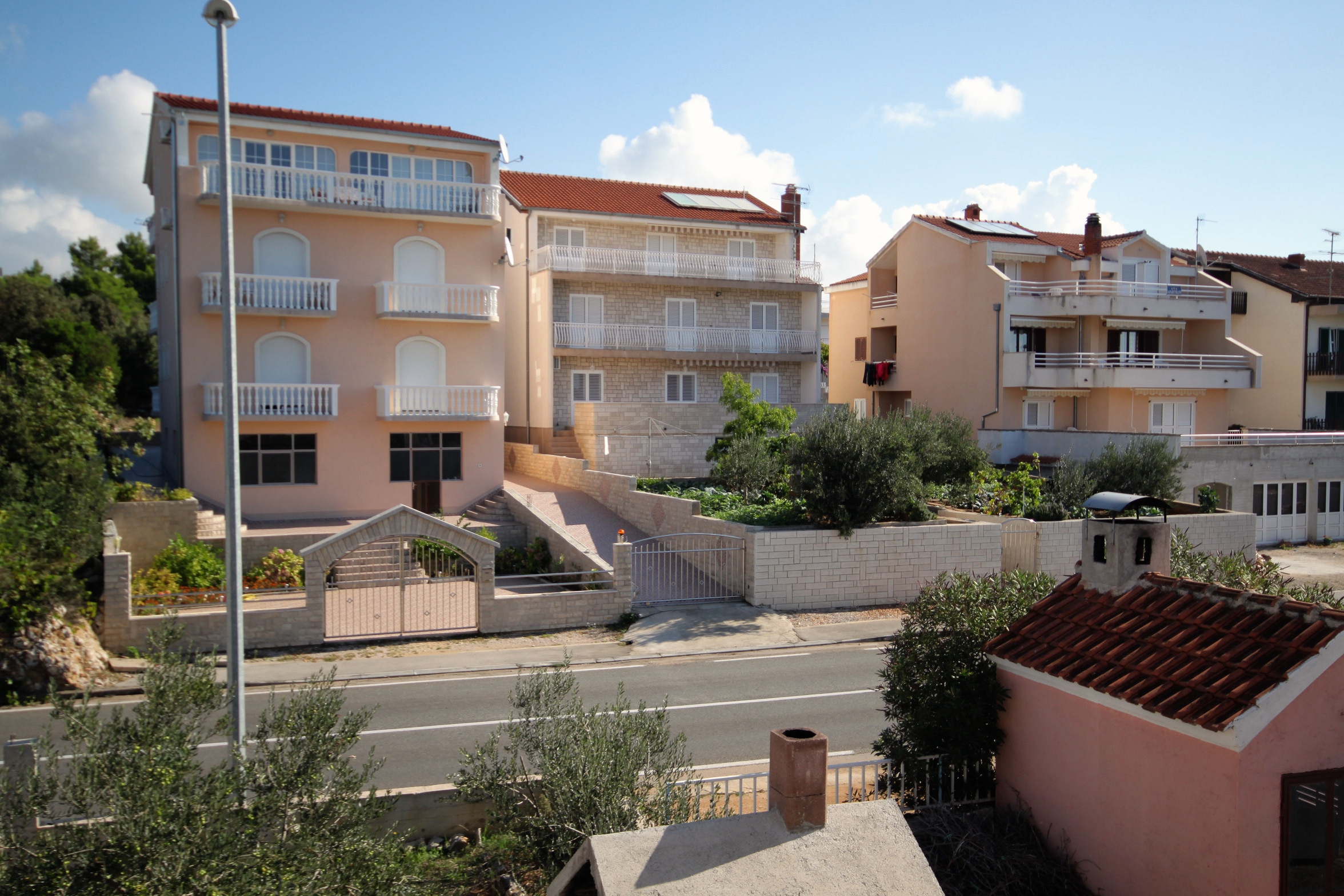 Comfortable and spacious apartment with terrace and sea view Brodarica, Šibenik  A-a
