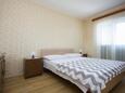 Dormitorio 2 Brodarica, Dormitorio 2 in the apartment, (pet friendly) y WiFi.
