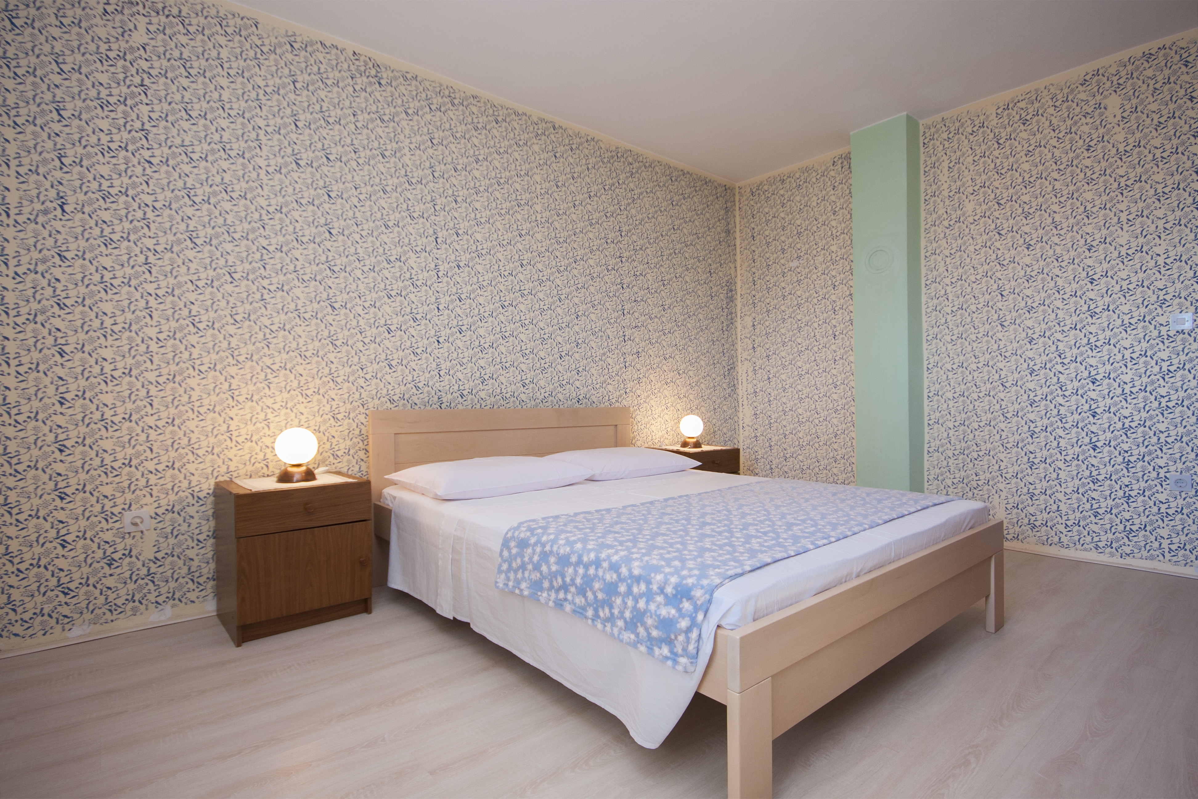 Comfortable and spacious apartment with terrace and sea view Brodarica, Šibenik  A-a