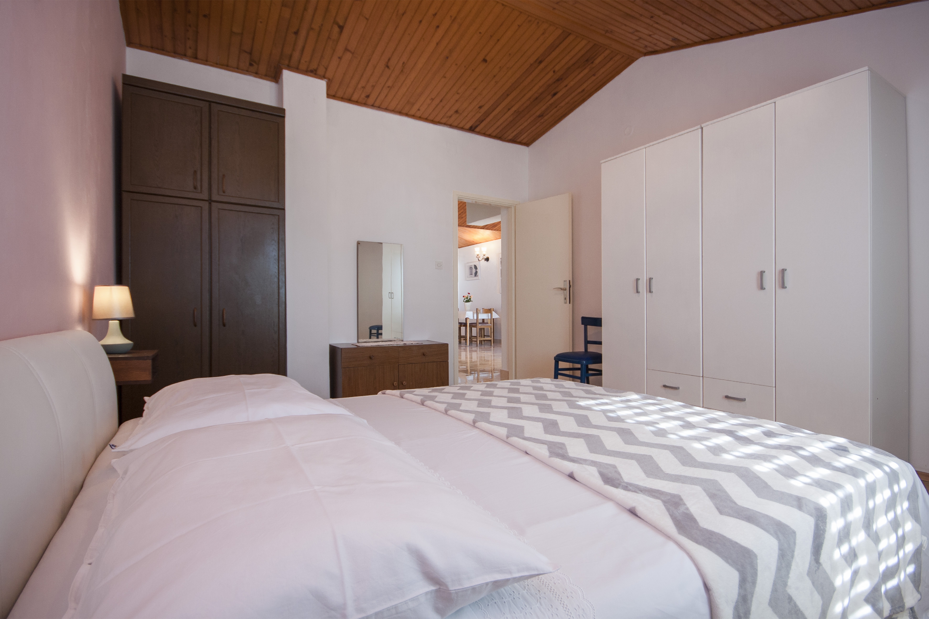 Four bedroom apartment with terrace and sea view Brodarica, Šibenik  A-b